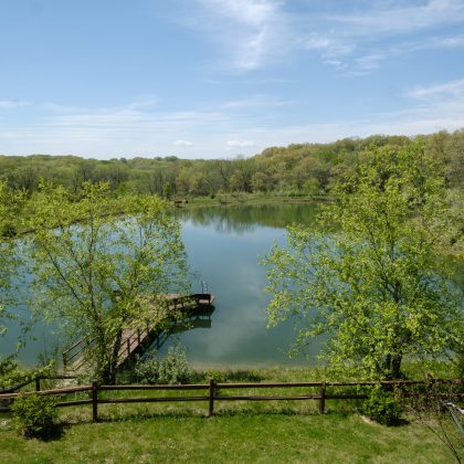 Overview of the healing, nature-focused campus at Top of the World Ranch, a leading addiction and dual diagnosis treatment center in Milan IL.